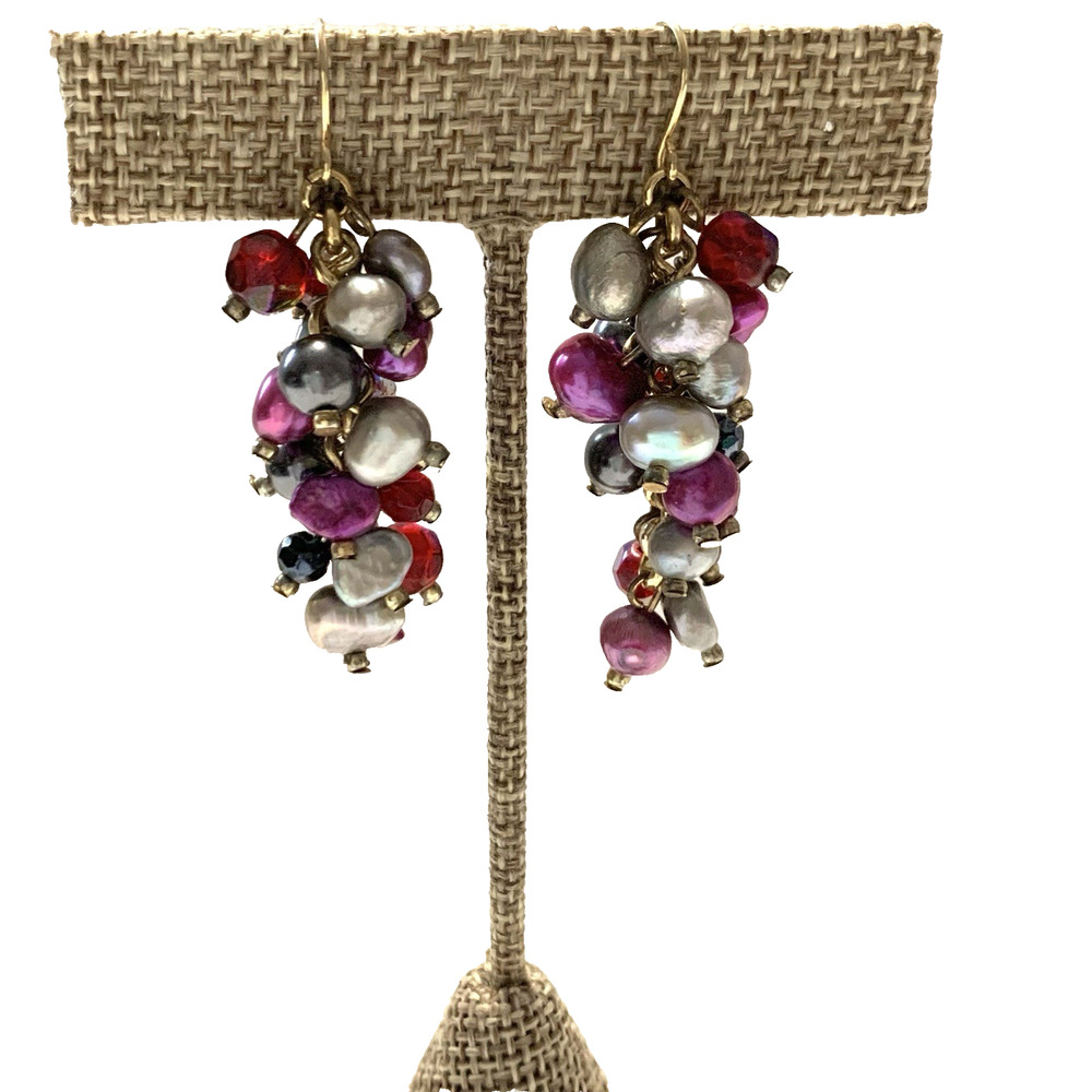 Freshwater Pearl Cluster Dangle Earrings Gray Burgundy Gold Tone Hooks Beaded